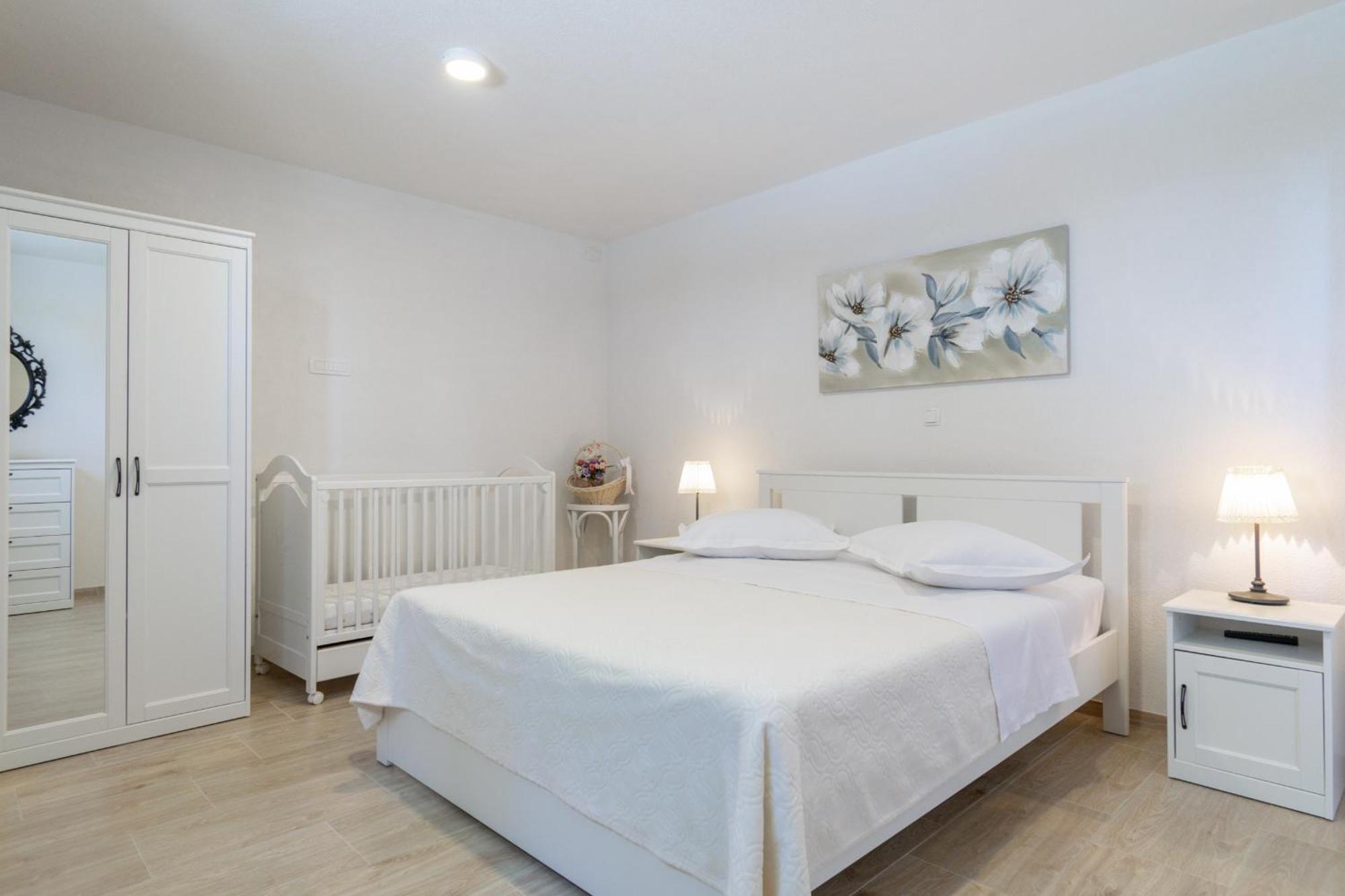 Villa With Sea View 포드고라 외부 사진