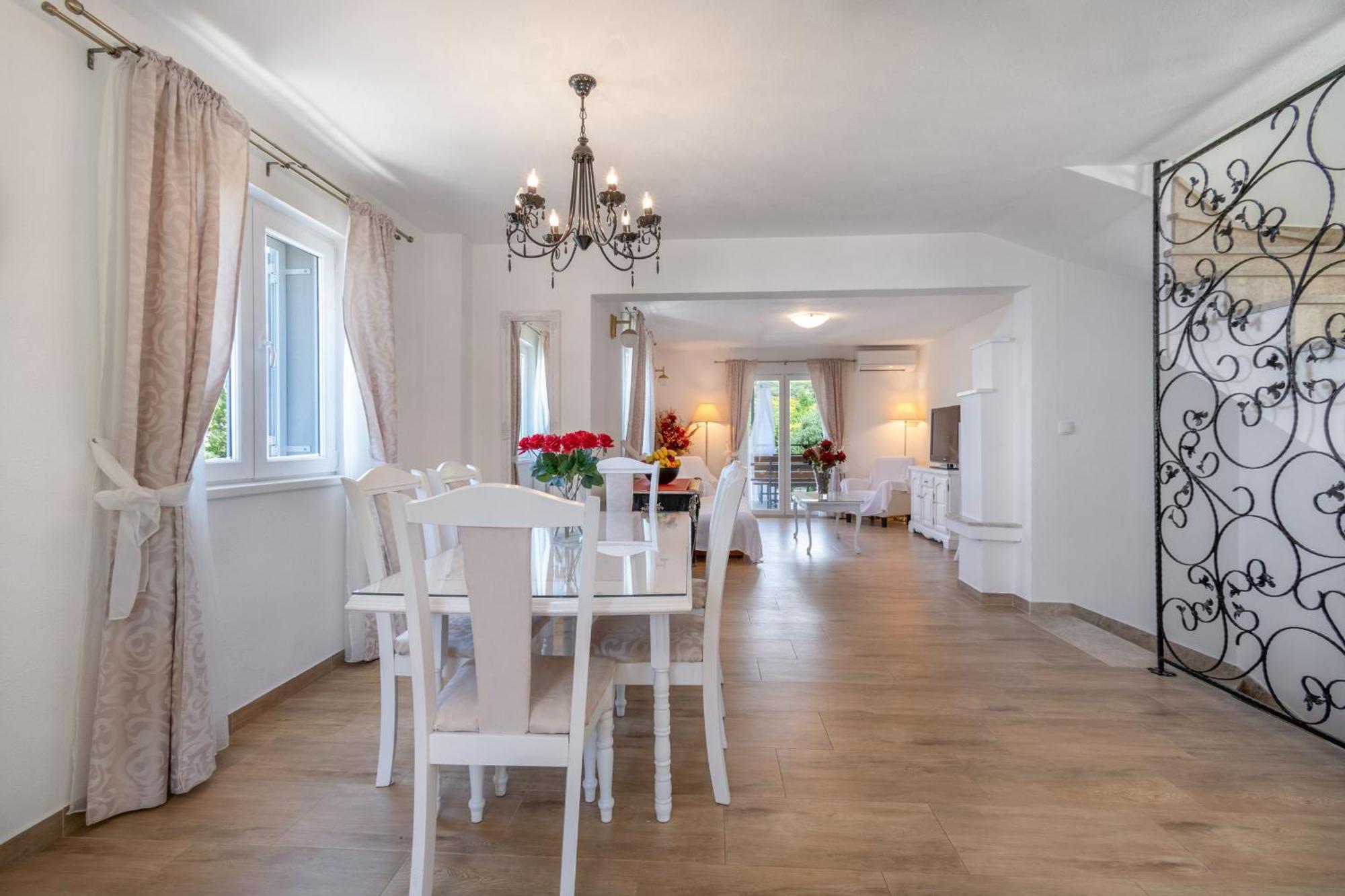 Villa With Sea View 포드고라 외부 사진
