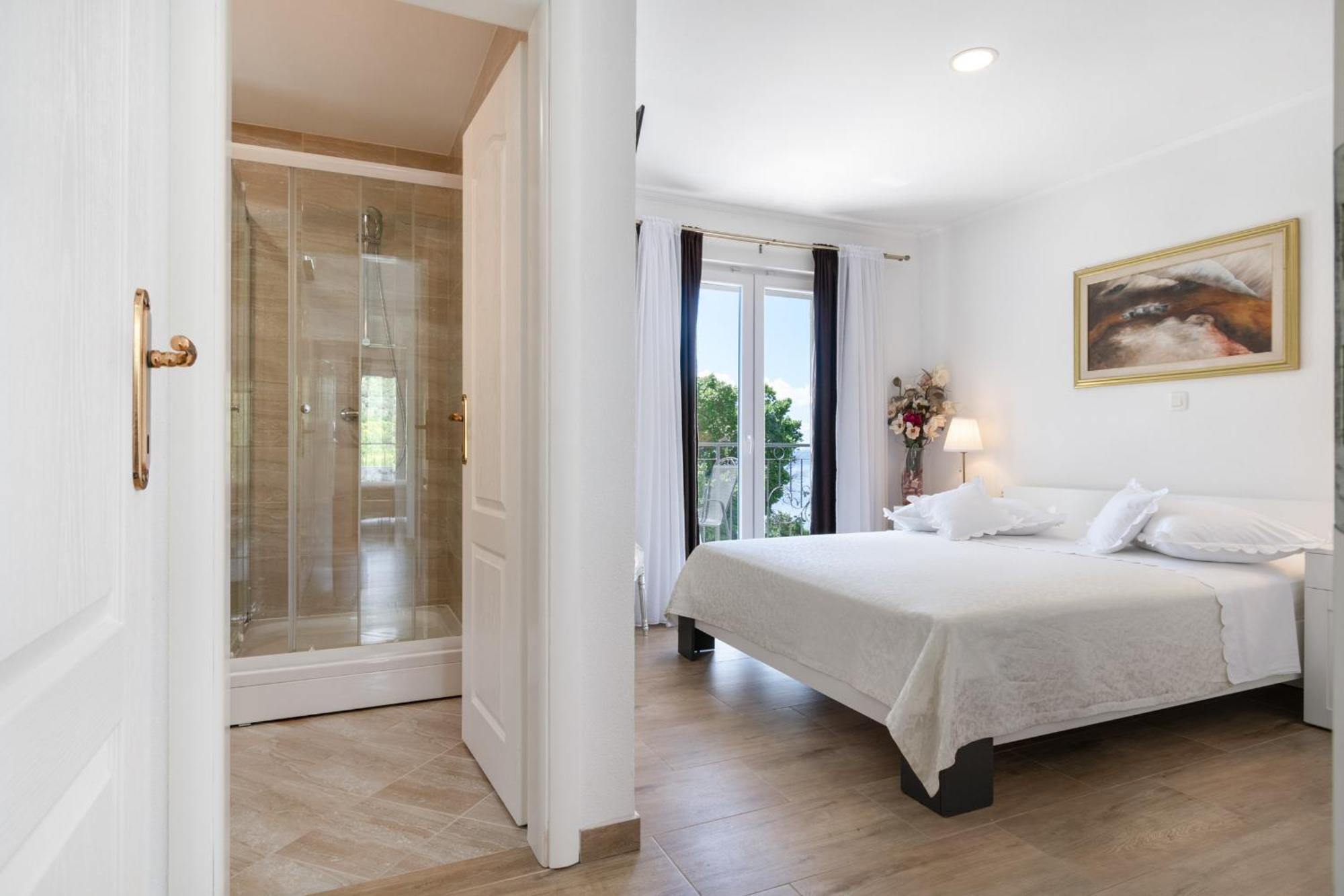 Villa With Sea View 포드고라 외부 사진