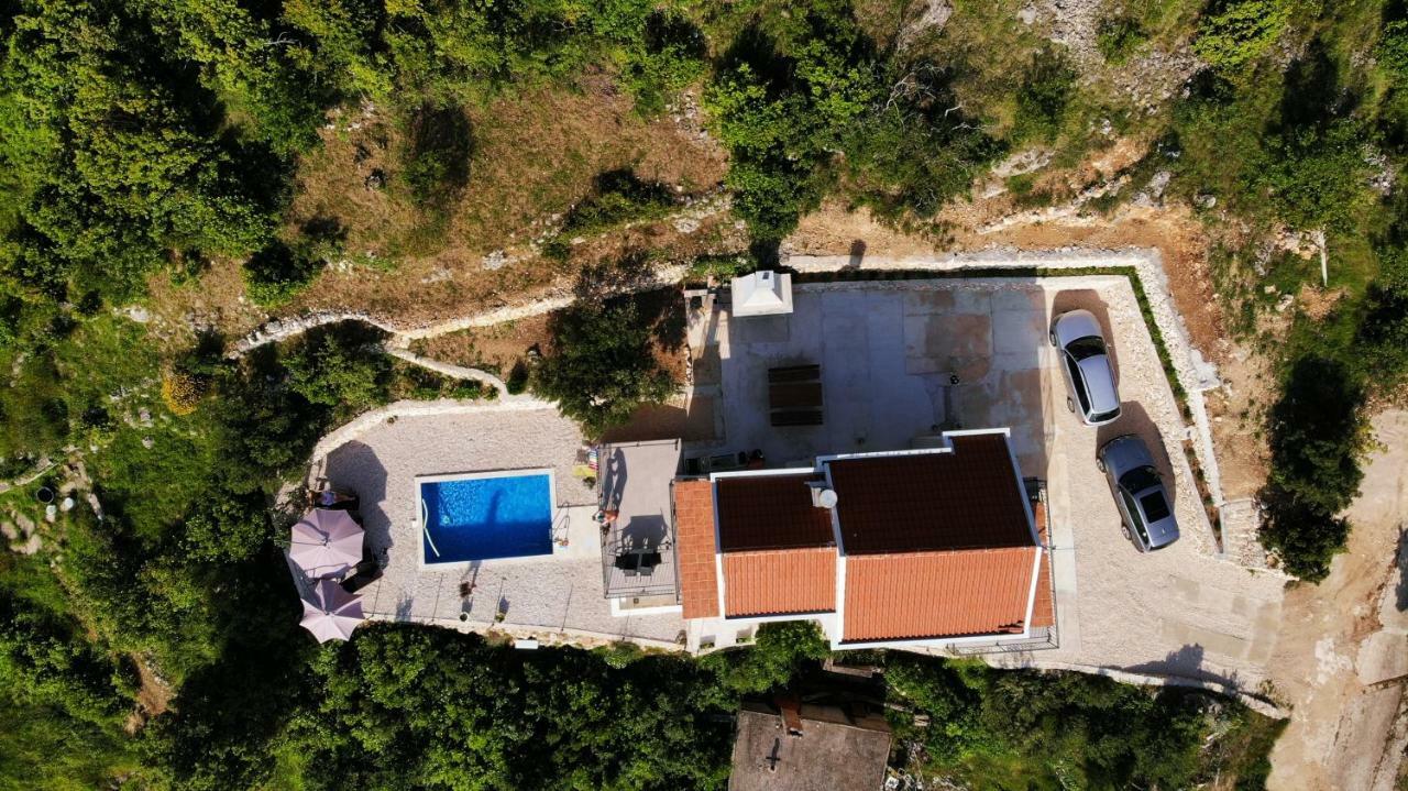 Villa With Sea View 포드고라 외부 사진